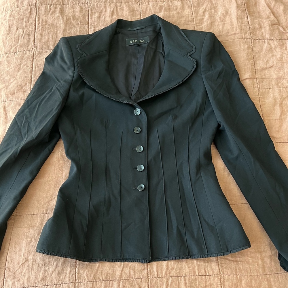 Vintage ESCADA wool blazer with ruffle trim on sleeves and collar Black Size 34
